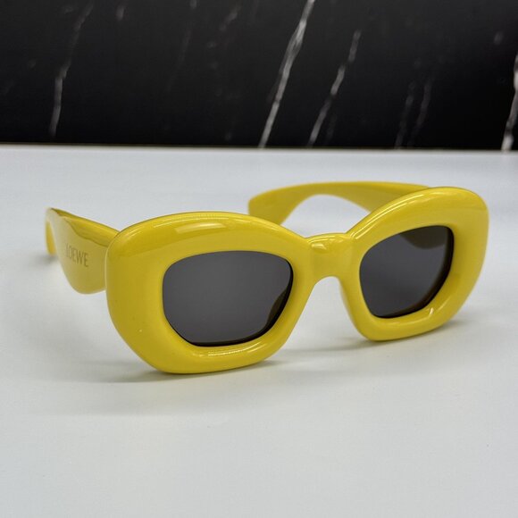 NEW LOEWE LW40117I 39A WOMEN SUNGLASSES YELLOW SQUARE LOEWE EYEWEAR - Picture 4 of 13